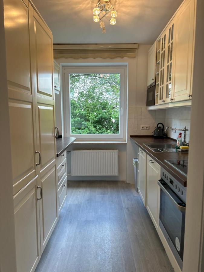 Country Style Apartment With Balcony Near Fair Hannover Buitenkant foto